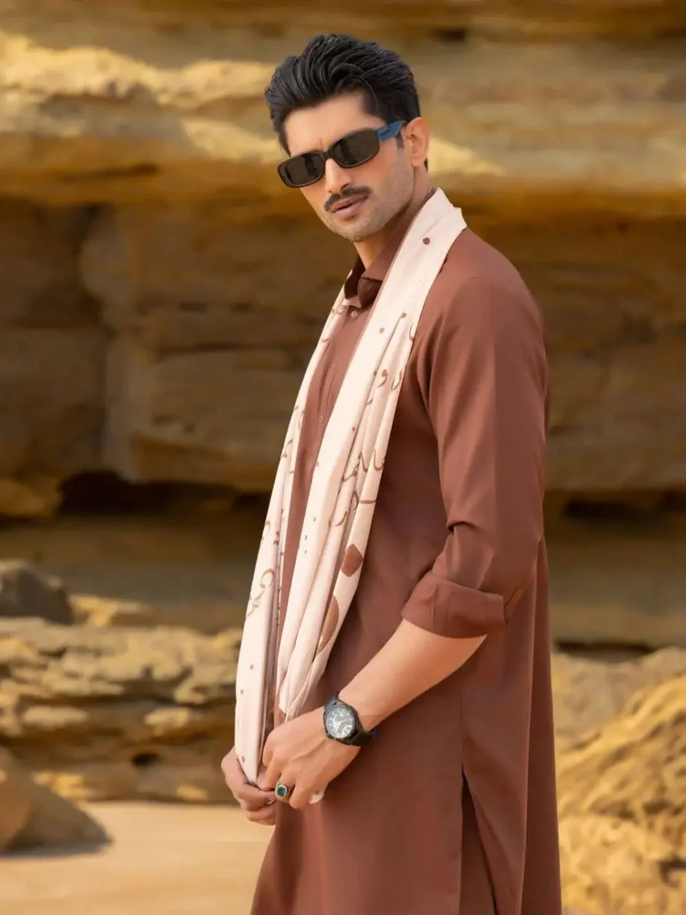 Iqbal Ka Chand Stole - Image 11