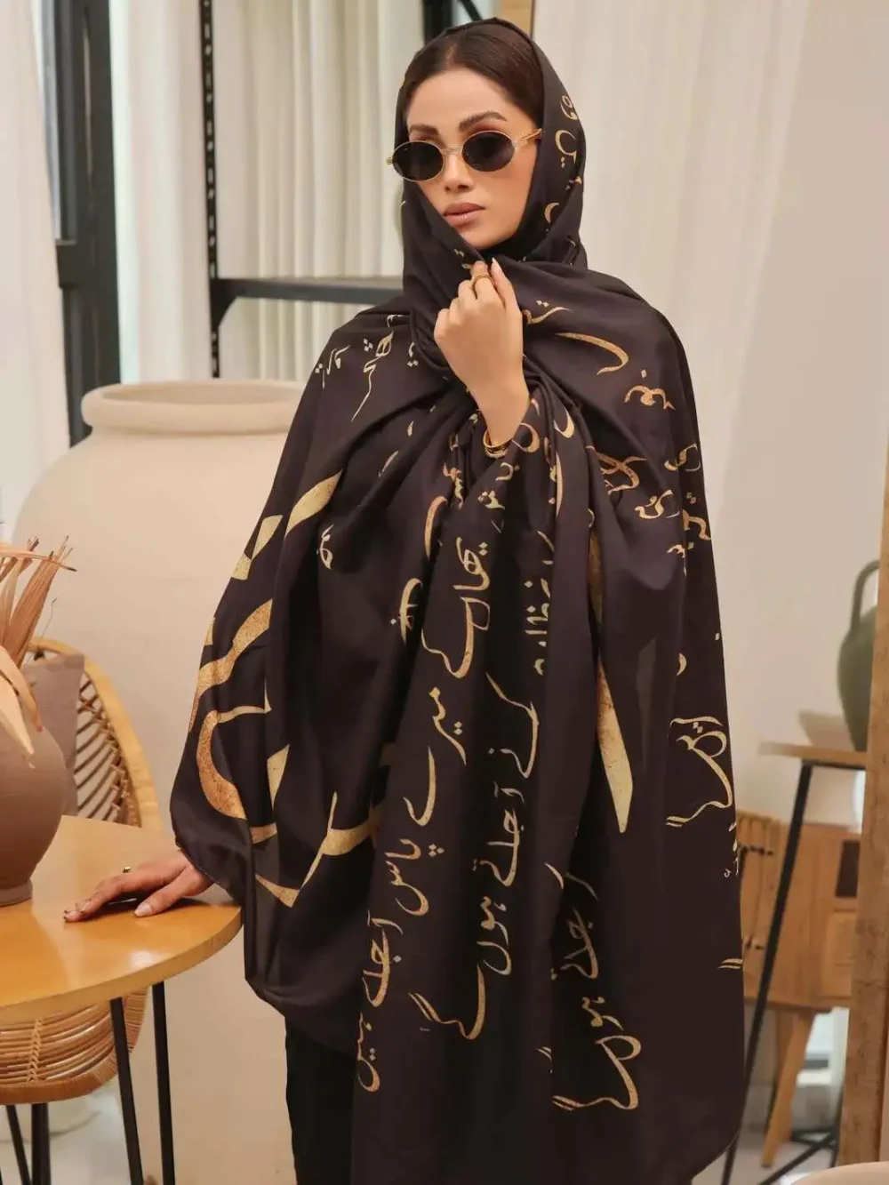 Jaun Elia Silk Dupatta-Black and Gold - Image 3